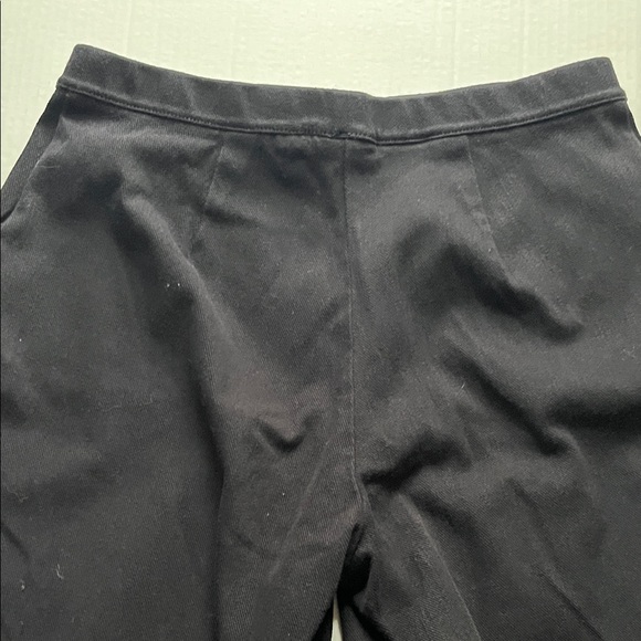 L.L. Bean Classic Black Trousers, petite - Picture 6 of 7
